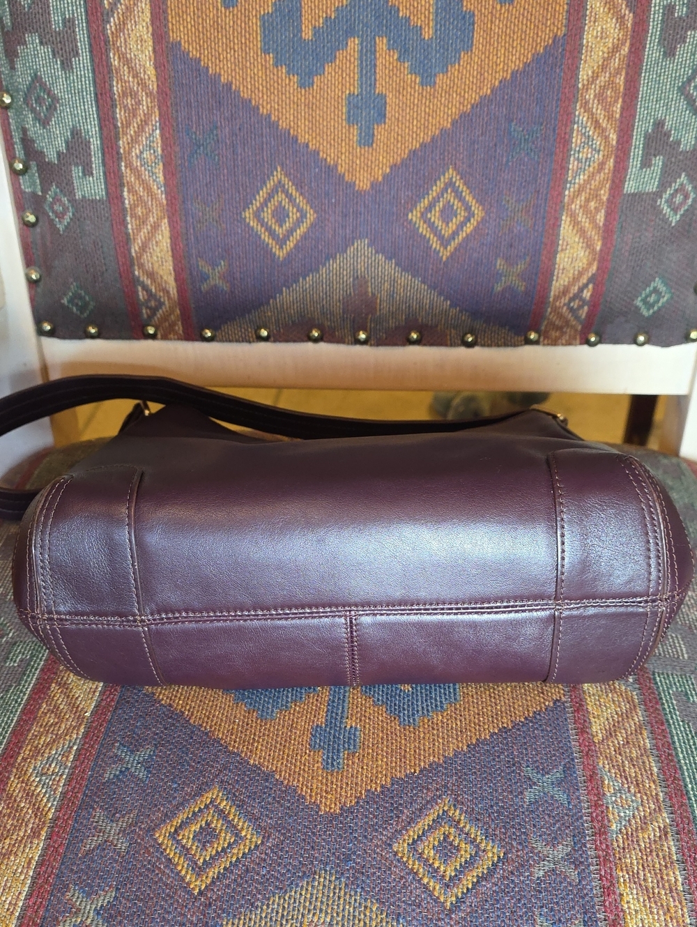 Vintage Etienne Aigner Bordeaux Leather EST 1949 Logo Bag - Excellent Condition - Picture 12 of 17